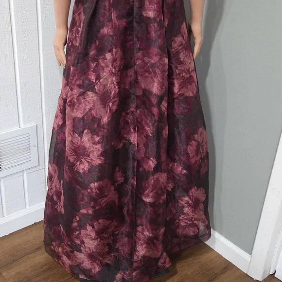 Eliza J Burgundy Dress - Picture 9 of 13